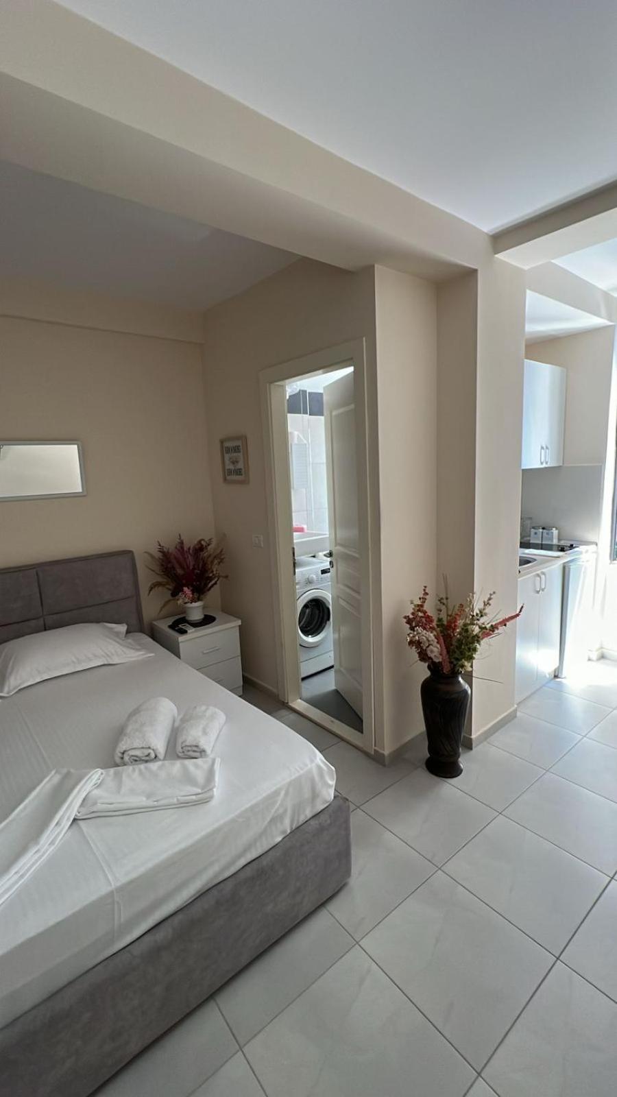 Urban Retreat Apartments Тирана Екстериор снимка