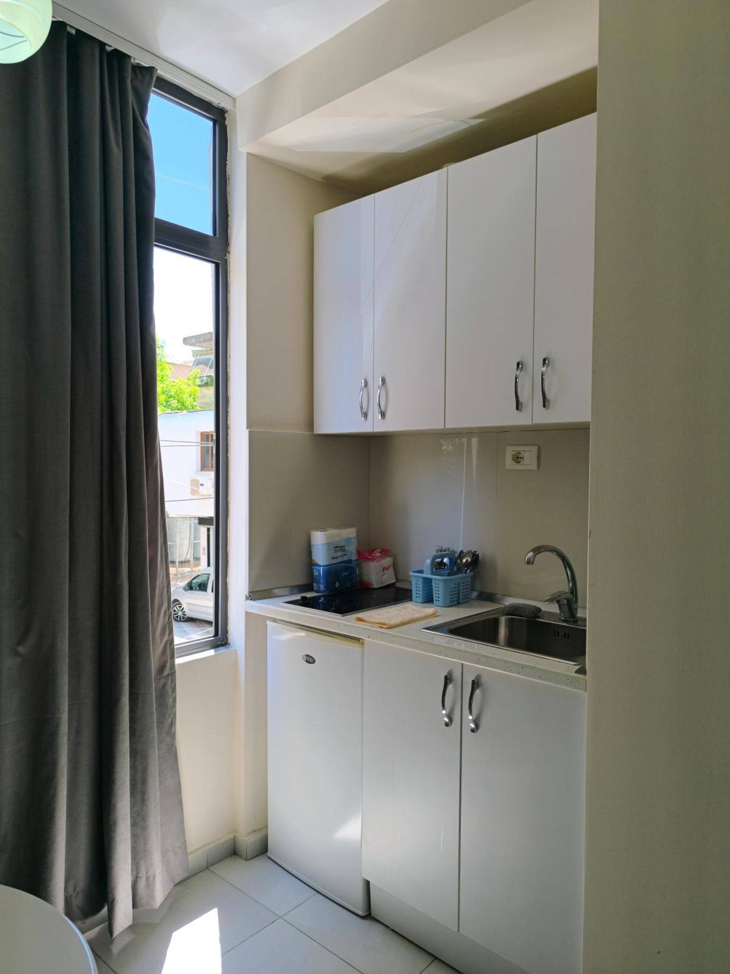 Urban Retreat Apartments Тирана Екстериор снимка
