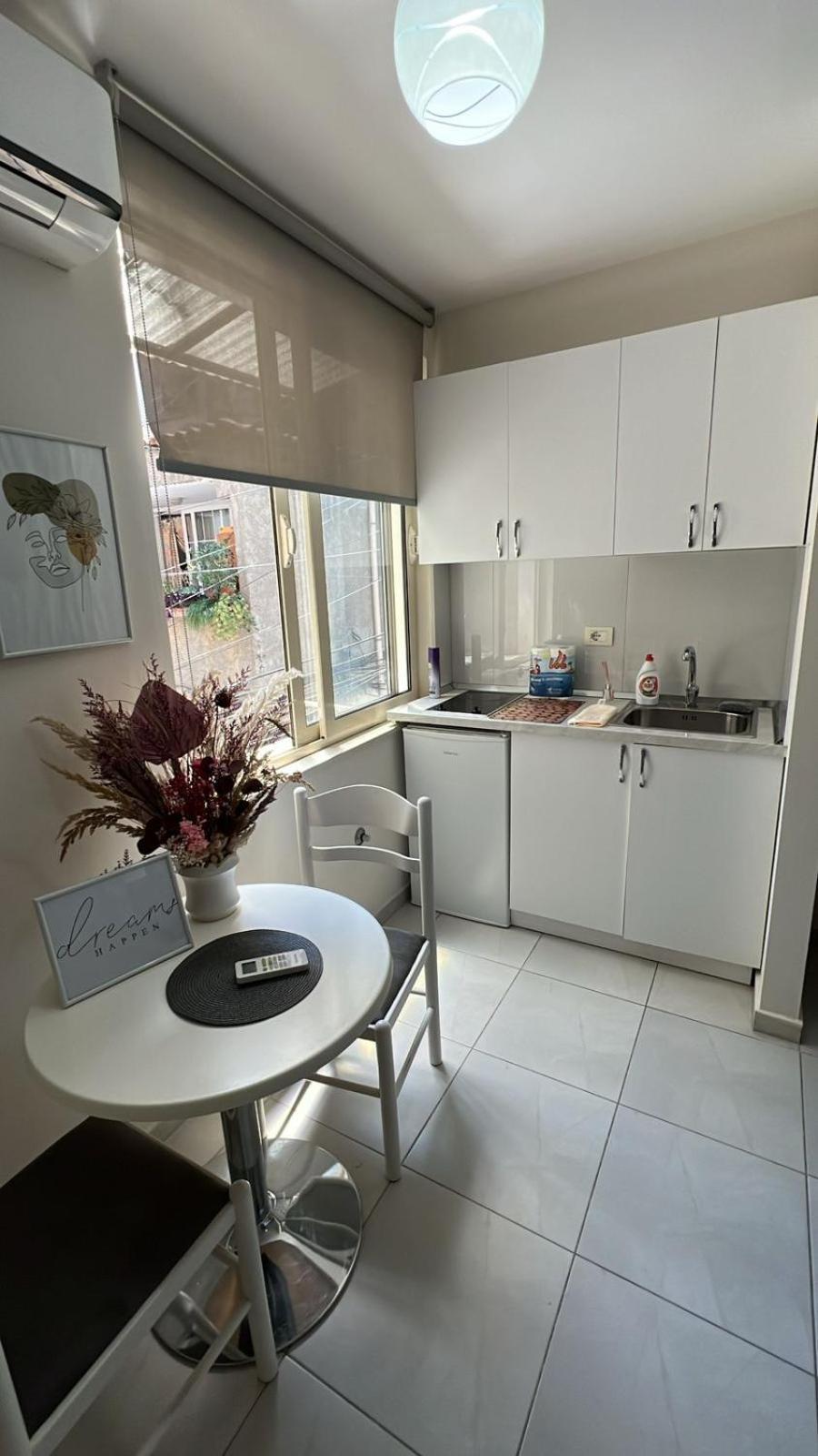 Urban Retreat Apartments Тирана Екстериор снимка